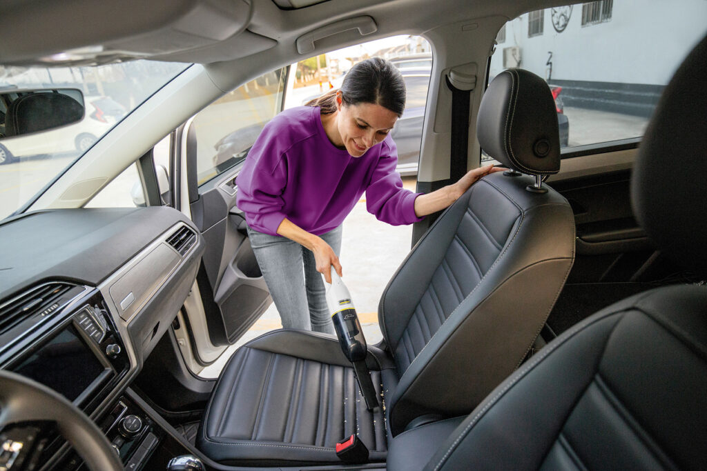 Kaercher_Cleaning Tip_Car interior cleaning_DE Kärcher Autoinnenreinigung