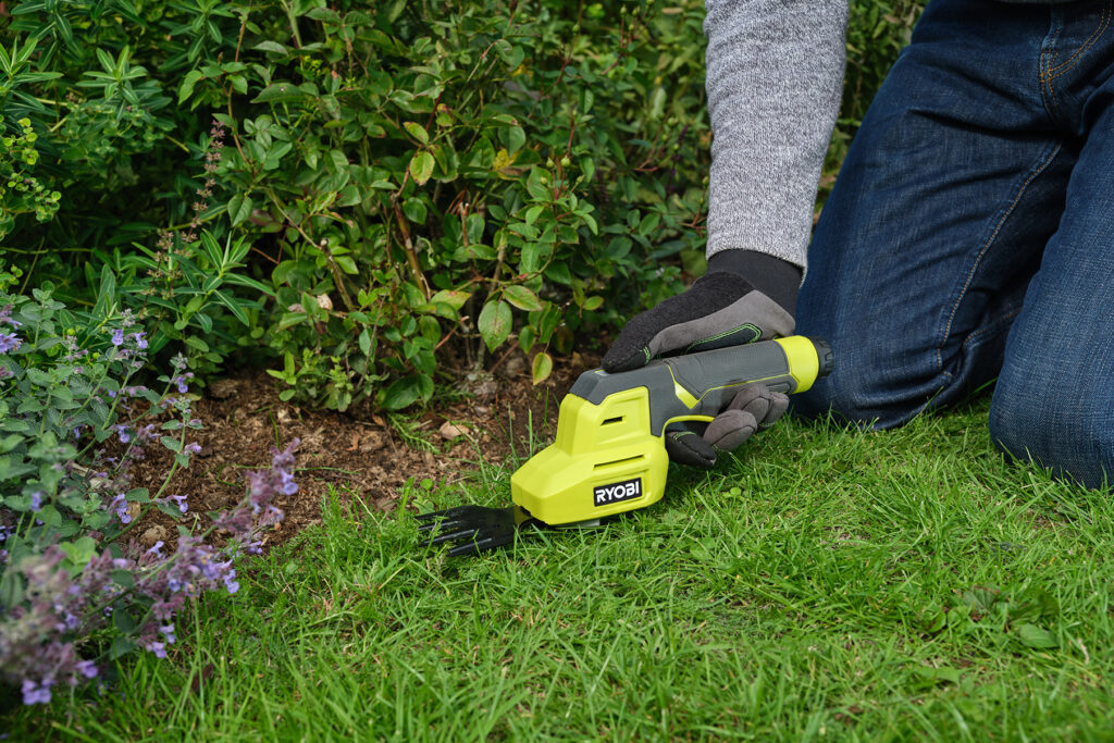 Ryobi 4_V_Akku-Gras-Strauchschere_RY4CGSA-120