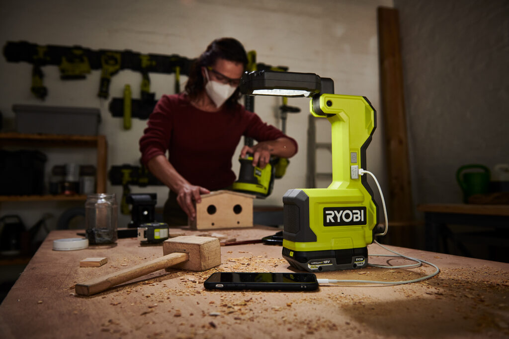 2026_PM_Ryobi_LED-Leuchte_RMTL18